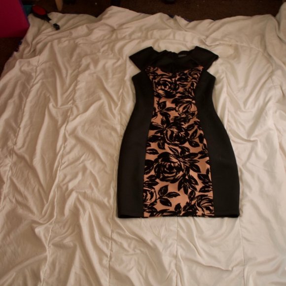 Enfocus Petite Black and Pink Professional Dress - Picture 4 of 4